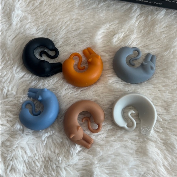 Wine Glass Charms 6 Wine Lives Charades Wine Markers NEW! - Picture 6 of 7